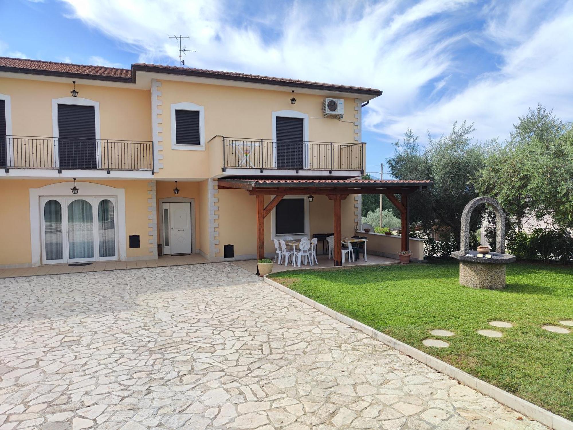 Casa Vacanze Valcomino Gallinaro Exterior foto